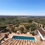 Bed and breakfast & Panoramic Olivars